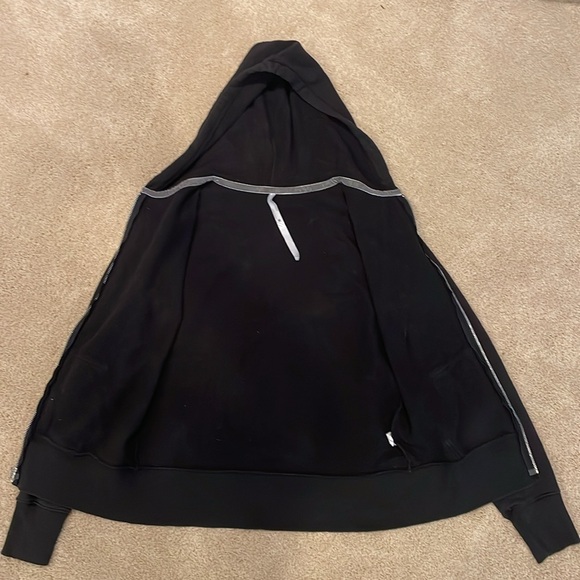 Black Old Navy zip up hoodie, women’s size medium - Picture 5 of 6